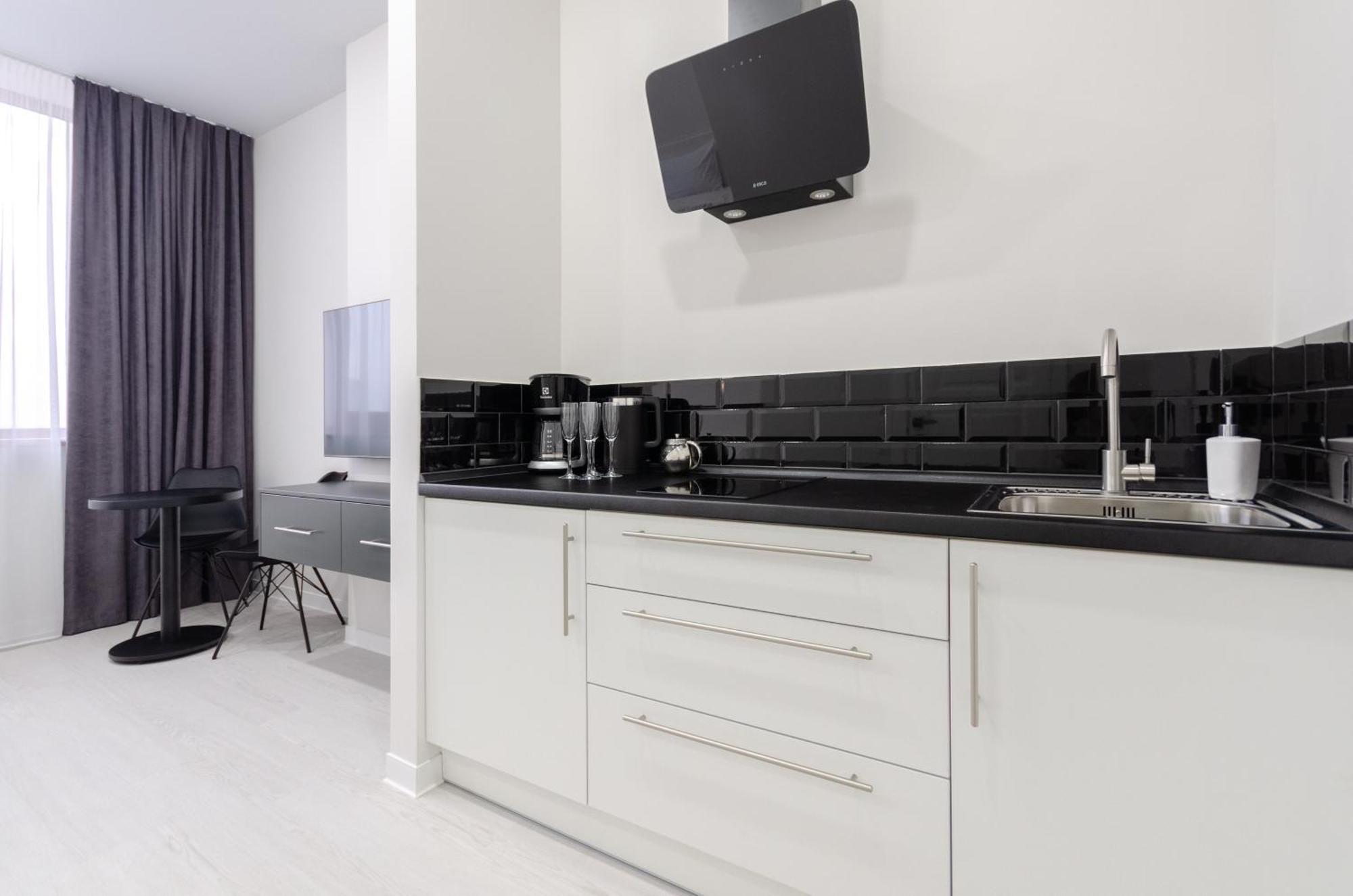 Petrovdom Inn Rc Diplomat Hall -The Smart Hotel Apartment Panoramic City View I Київ Екстер'єр фото