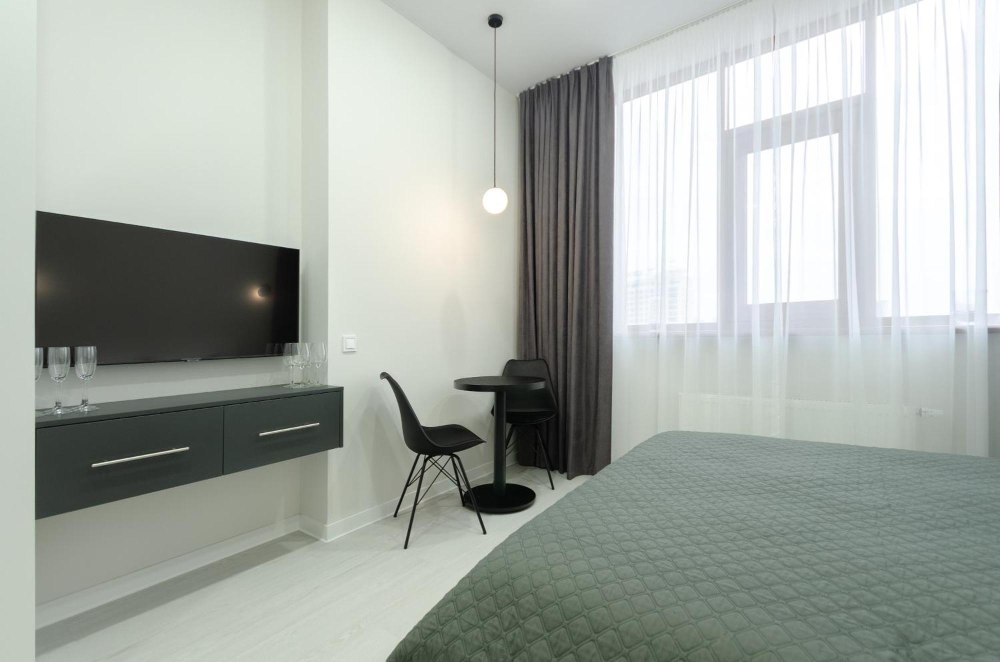 Petrovdom Inn Rc Diplomat Hall -The Smart Hotel Apartment Panoramic City View I Київ Екстер'єр фото