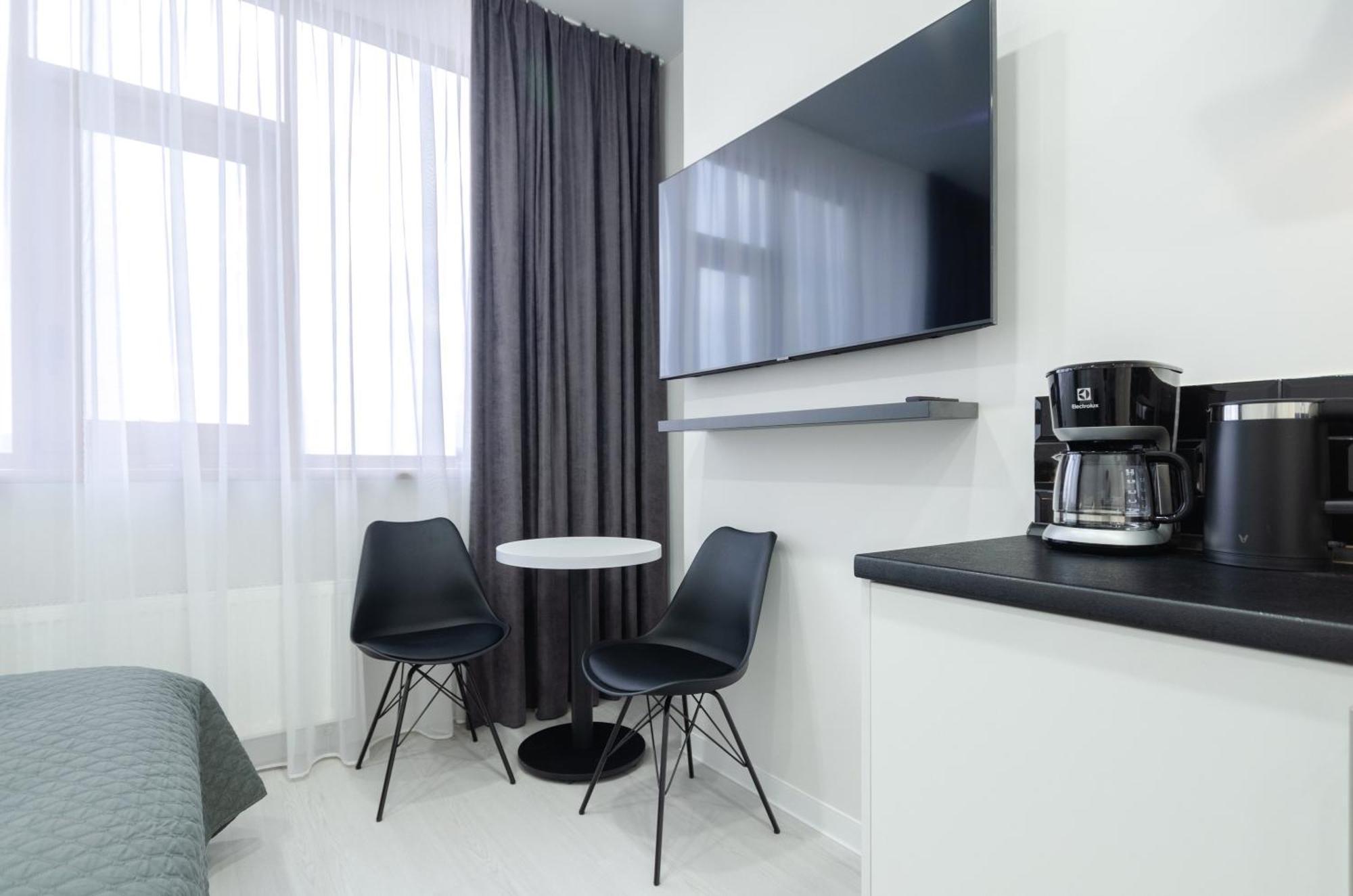 Petrovdom Inn Rc Diplomat Hall -The Smart Hotel Apartment Panoramic City View I Київ Екстер'єр фото