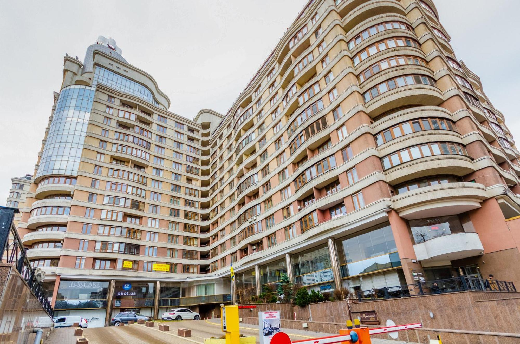 Petrovdom Inn Rc Diplomat Hall -The Smart Hotel Apartment Panoramic City View I Київ Екстер'єр фото