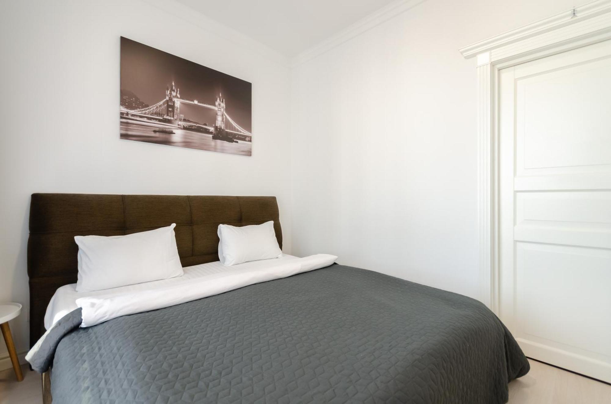 Petrovdom Inn Rc Diplomat Hall -The Smart Hotel Apartment Panoramic City View I Київ Екстер'єр фото